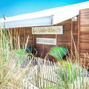 lettres relief LA VOILE BLEUE